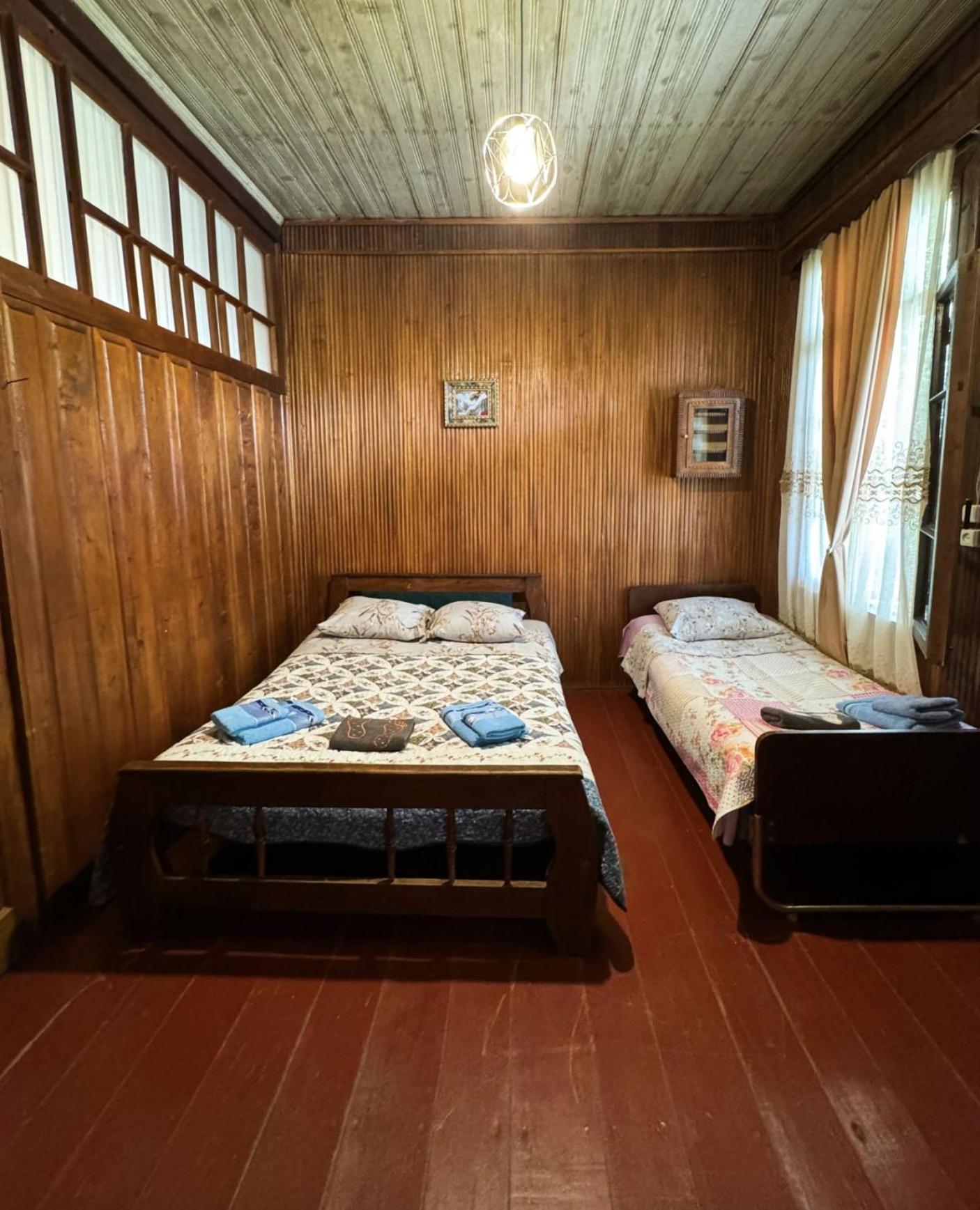 Martvili Guest House Oasis Экстерьер фото