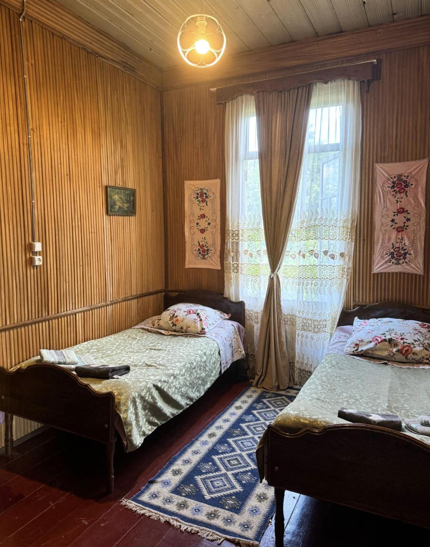 Martvili Guest House Oasis Экстерьер фото